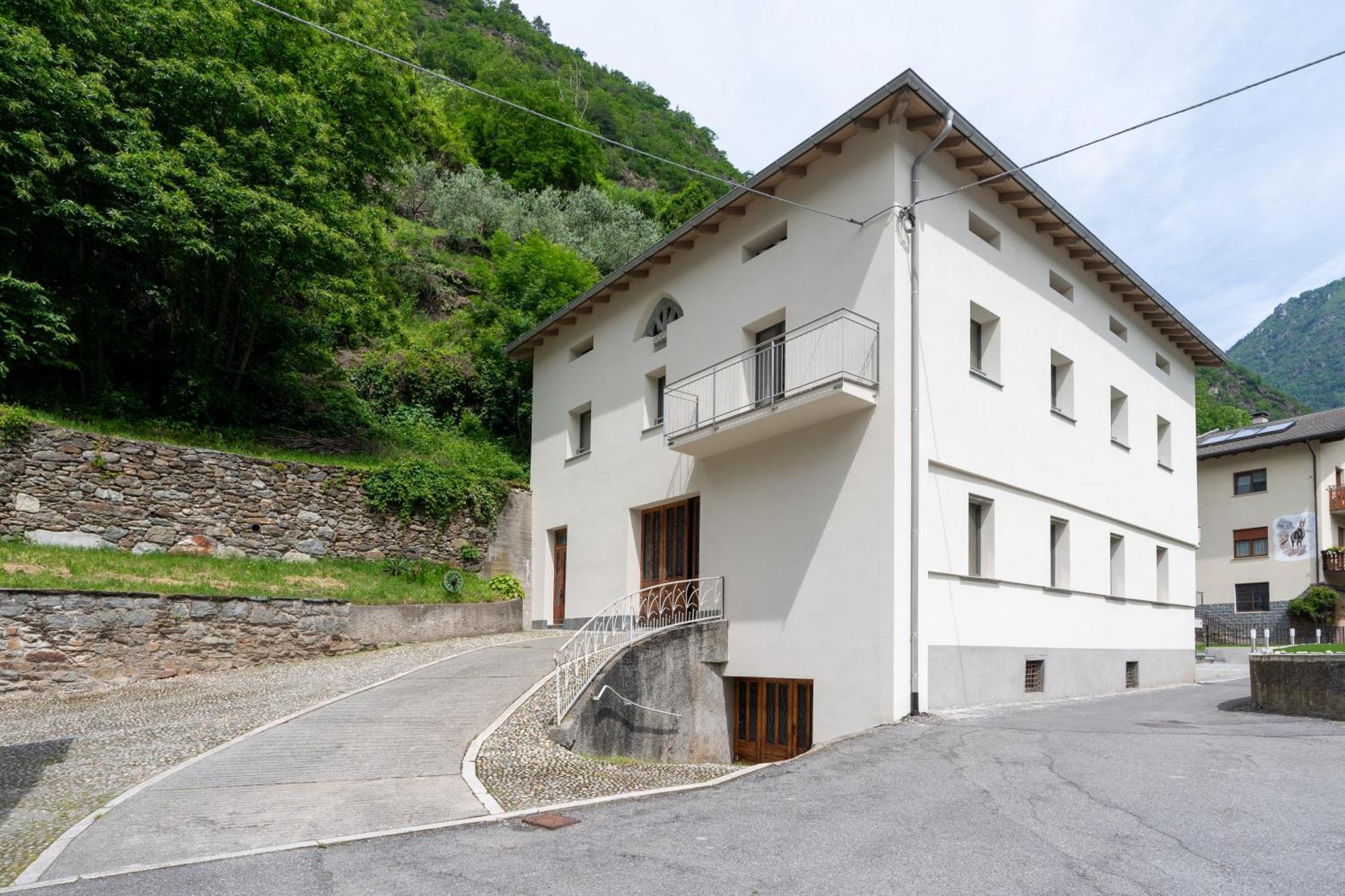 Appartement Al Campanile - Valtellina - 15 Min Da Bernina Express à Grosotto Extérieur photo